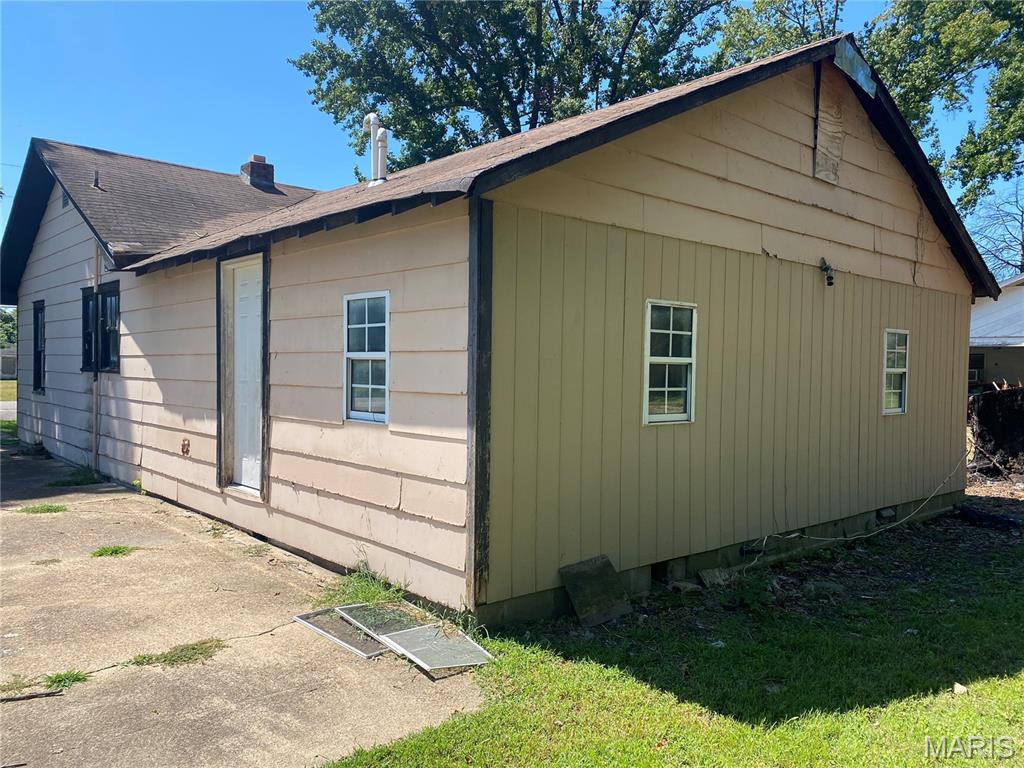 3rd image of 429 Arthur St, Poplar Bluff, MO 63901 | MLS# MIS26055998