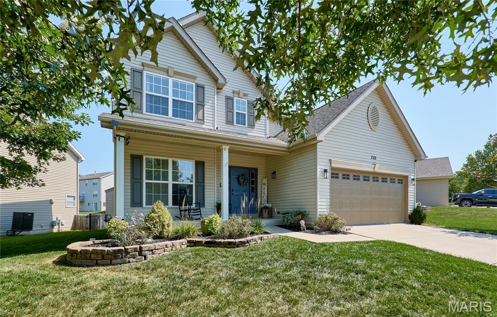 Photo 2 of Single family home for sale at 233 Spring Borough Dr, O Fallon, MO 63368 | MLS# MIS26056121 | Listing updated on 2026-09-03