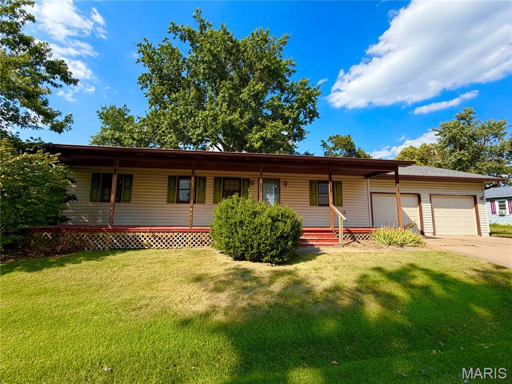 Photo 2 of Single family home for sale at 501 Ely St, Perry, MO 63462 | MLS# MIS26056455 | Listing updated on 2026-09-02