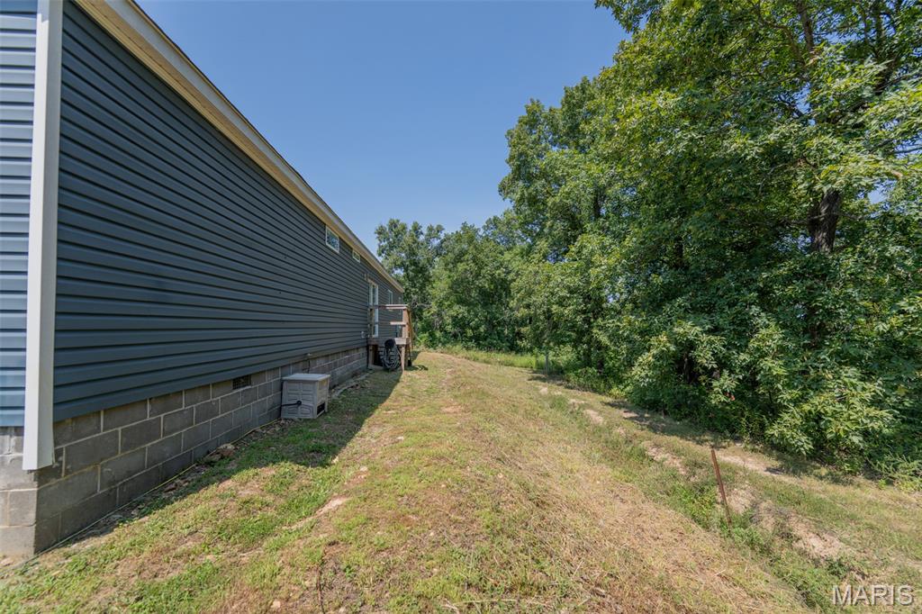 Photo 5 of Manufactured home for sale at 301 Pleasant Ave, Bland, MO 65014 | MLS# MIS26056593 | Listing updated on 2026-09-03