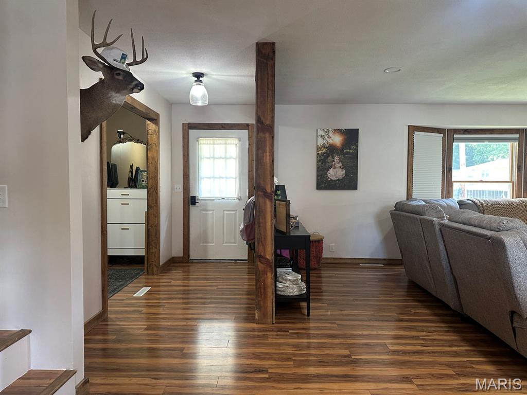 Photo 4 of Single family home for sale at 1112 Meadow Ln, Dexter, MO 63841 | MLS# MIS26057039 | Listing updated on 2026-09-03