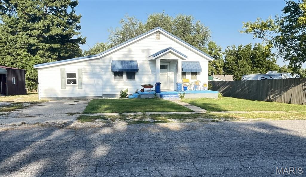 Photo 1 of Single family home for sale at 711 Allie St, Bloomfield, MO 63825 | MLS# MIS26057247 | Listing updated on 2026-09-04