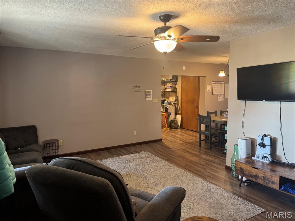 Photo 5 of Single family home for sale at 1212 Hwy J, New Florence, MO 63363 | MLS# MIS26057260 | Listing updated on 2026-09-06