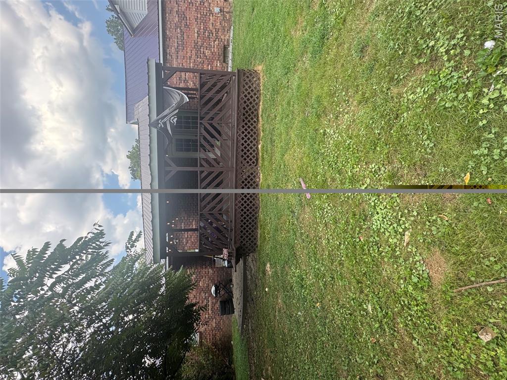 Photo 3 of Single family home for sale at 211 W Fannetta St, Dexter, MO 63841 | MLS# MIS26057345 | Listing updated on 2026-09-04