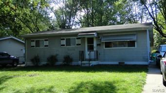 Homes for sale in Saint Louis, MO | 277 Dashwood Dr, Saint Louis, MO 63135 | MLS# MIS12052763