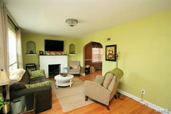 Homes for sale in Saint Louis, MO | 6555 Mardel Ave, Saint Louis, MO 63109 | MLS# MIS14036312