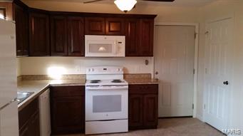 Homes for sale in High Ridge, MO | 2549 Wellesley Dr, High Ridge, MO 63049 | MLS# MIS15063584