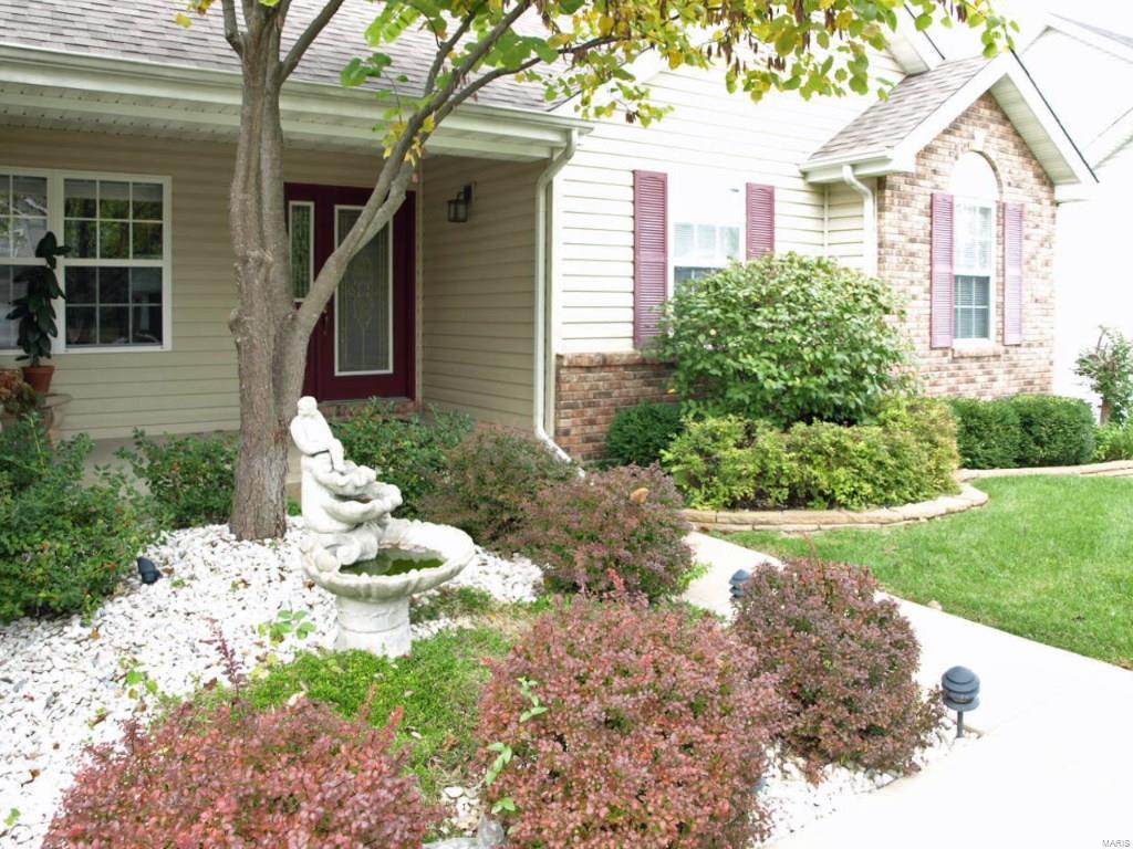 3rd image of 1917 Williamstown Dr, Saint Peters, MO 63376 | MLS# MIS15065321