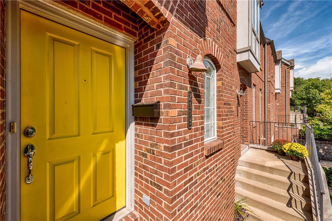 Homes for sale in Saint Louis, MO | 2113 Dogtown Walk, Saint Louis, MO 63139 | MLS# MIS16010012