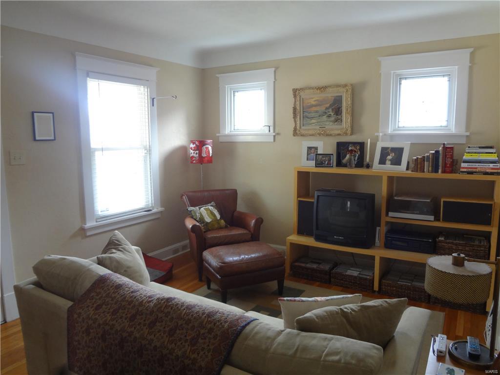 Homes for sale in Saint Louis, MO | 2325 Patton Ave, Saint Louis, MO 63144 | MLS# MIS16036634