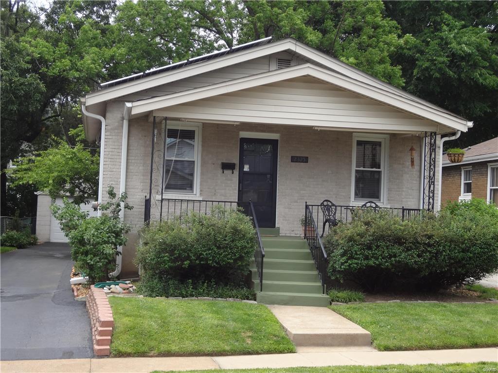 Homes for sale in Saint Louis, MO | 2325 Patton Ave, Saint Louis, MO 63144 | MLS# MIS16036634