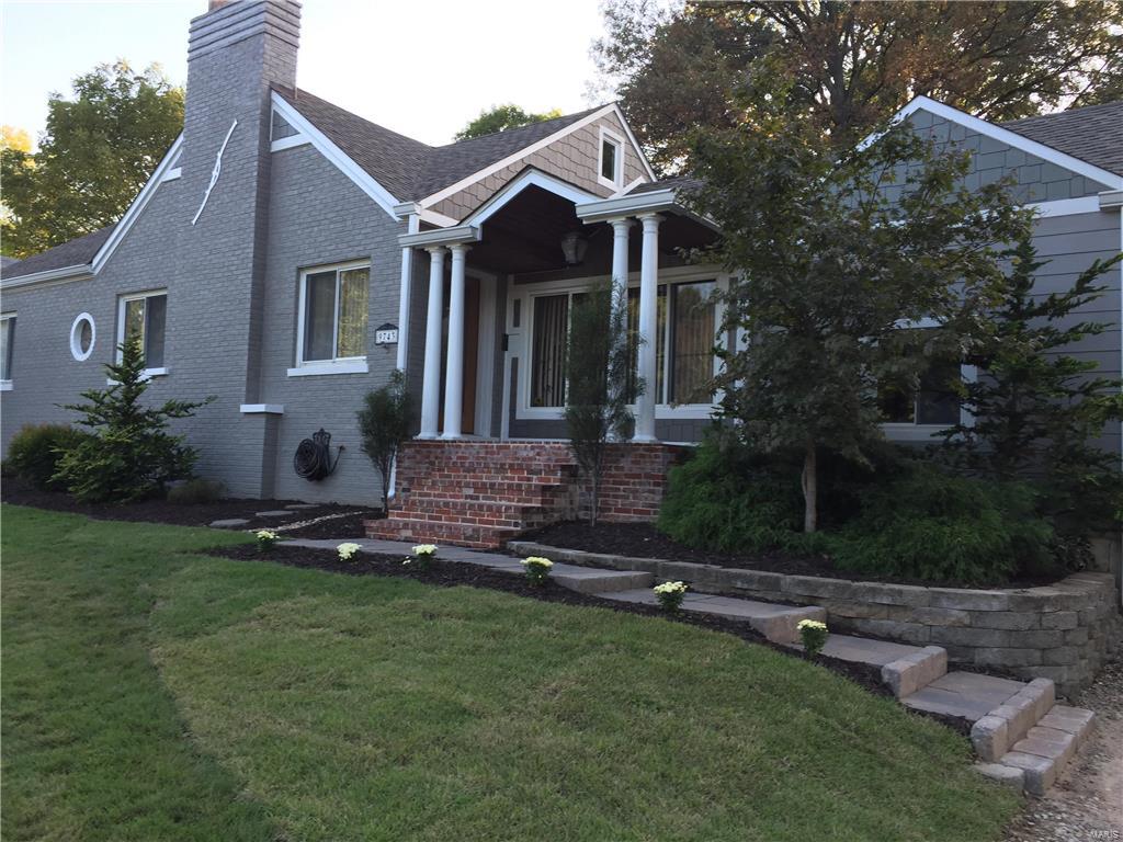 Homes for sale in St Louis, MO | 9743 Tesson Ferry Rd, St Louis, MO 63123 | MLS# MIS16067231