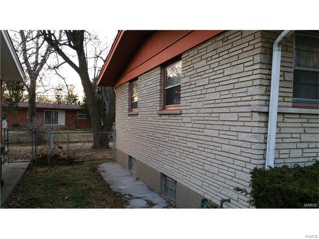 Homes for sale in Saint Louis, MO | 9637 Perch Dr, Saint Louis, MO 63136 | MLS# MIS17042050