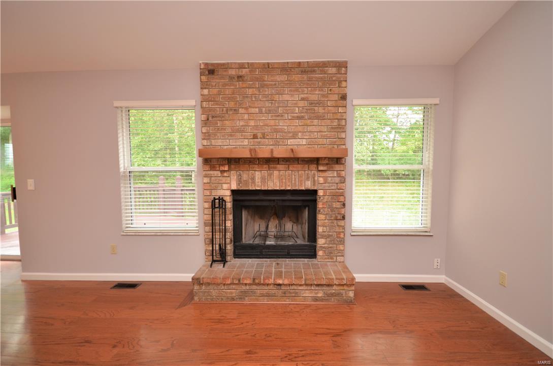 3rd image of 1546 Athens Dr, Saint Peters, MO 63376 | MLS# MIS17060716