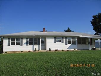 Homes for sale in Montgomery, MO | 105 Oak Ridge Rd, Montgomery, MO 63361 | MLS# MIS17064279