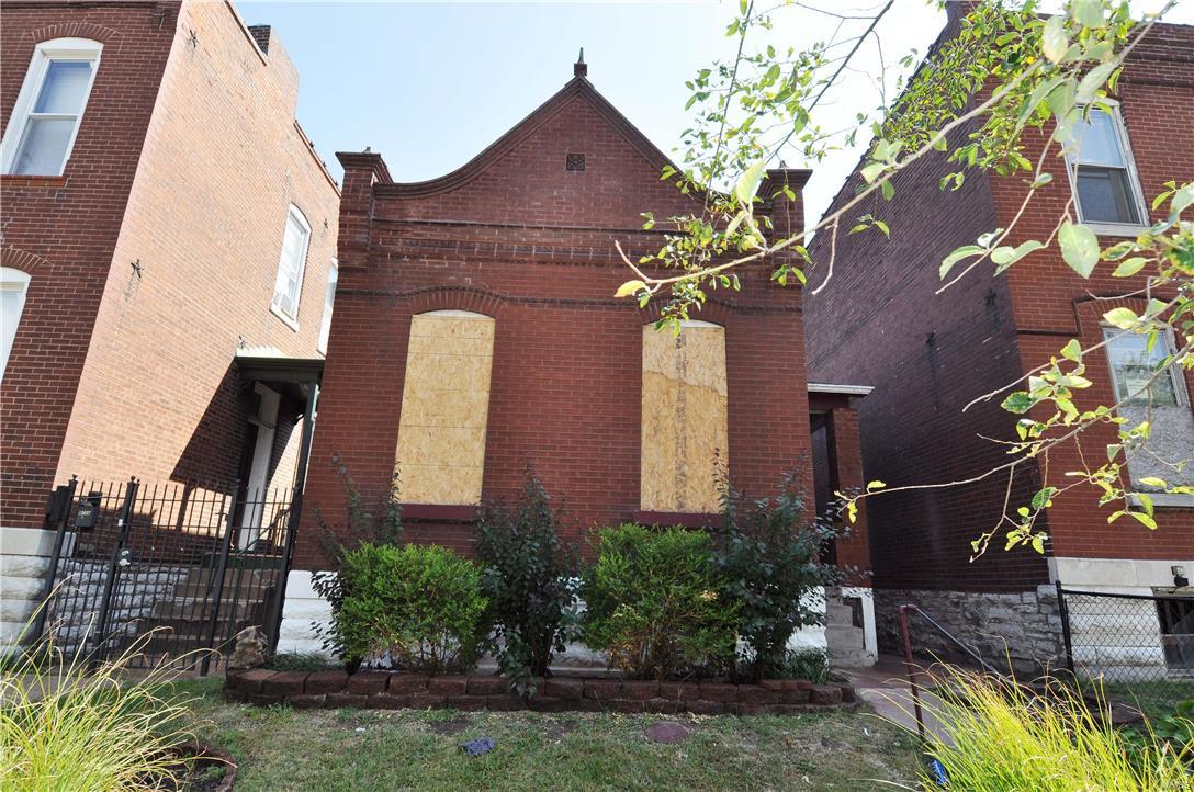 Homes for sale in Saint Louis, MO | 4130 Oregon Ave, Saint Louis, MO 63118 | MLS# MIS17074919