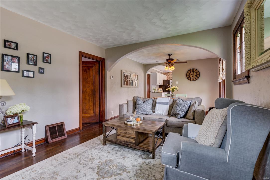 Homes for sale in Saint Louis, MO | 7530 Ahern Ave, Saint Louis, MO 63130 | MLS# MIS17085439