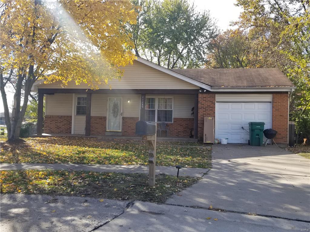 1st image of 11289 Aspen Woods Dr, Saint Louis, MO 63138 | MLS# MIS17089374