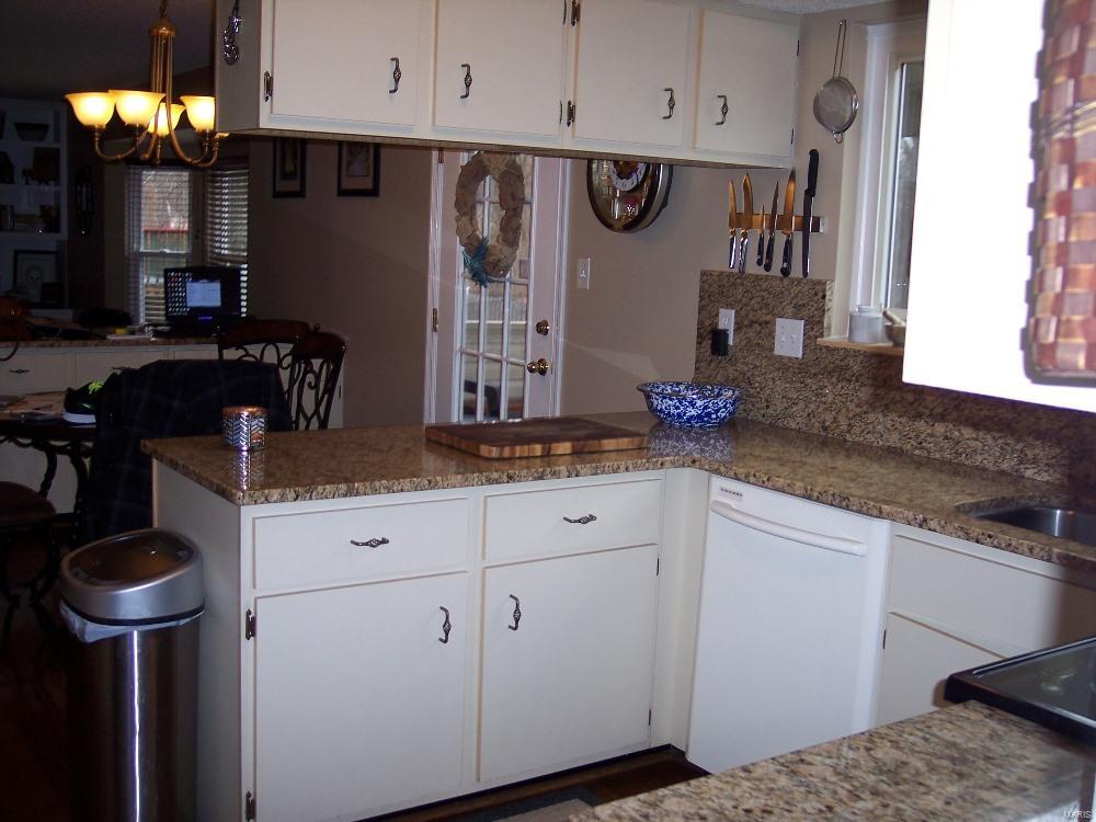 Homes for sale in Saint Peters, MO | 1135 Carrington Dr, Saint Peters, MO 63376 | MLS# MIS18007109