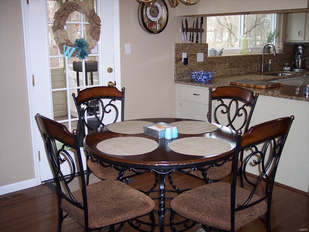 Homes for sale in Saint Peters, MO | 1135 Carrington Dr, Saint Peters, MO 63376 | MLS# MIS18007109