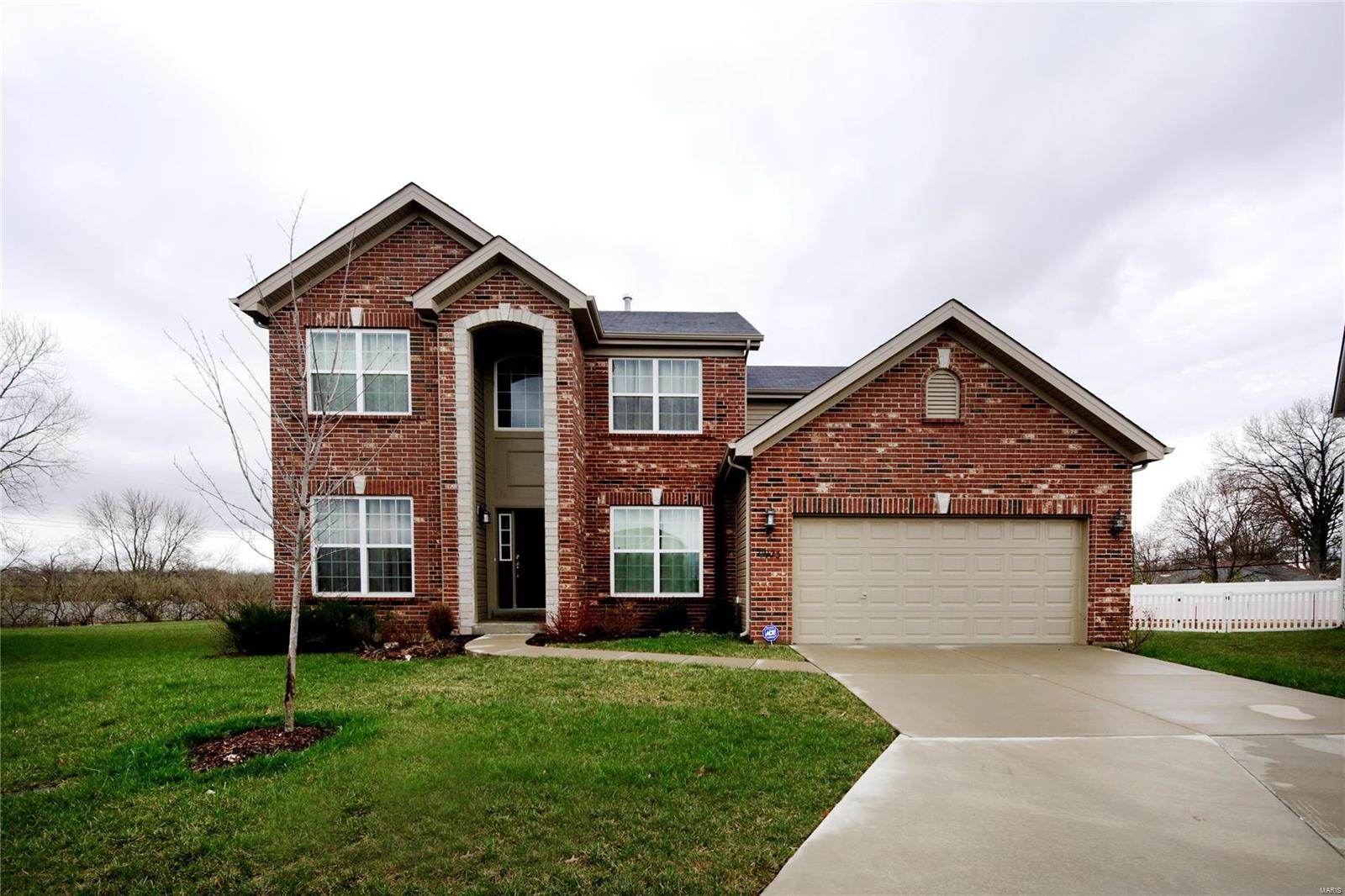 Homes for sale in Saint Louis, MO | 9923 Vicksburg Siege Ct, Saint Louis, MO 63123 | MLS# MIS18025709