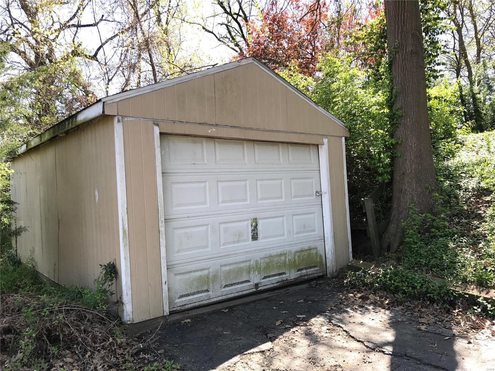 Homes for sale in Saint Louis, MO | 7430 Trenton Ave, Saint Louis, MO 63130 | MLS# MIS18027311