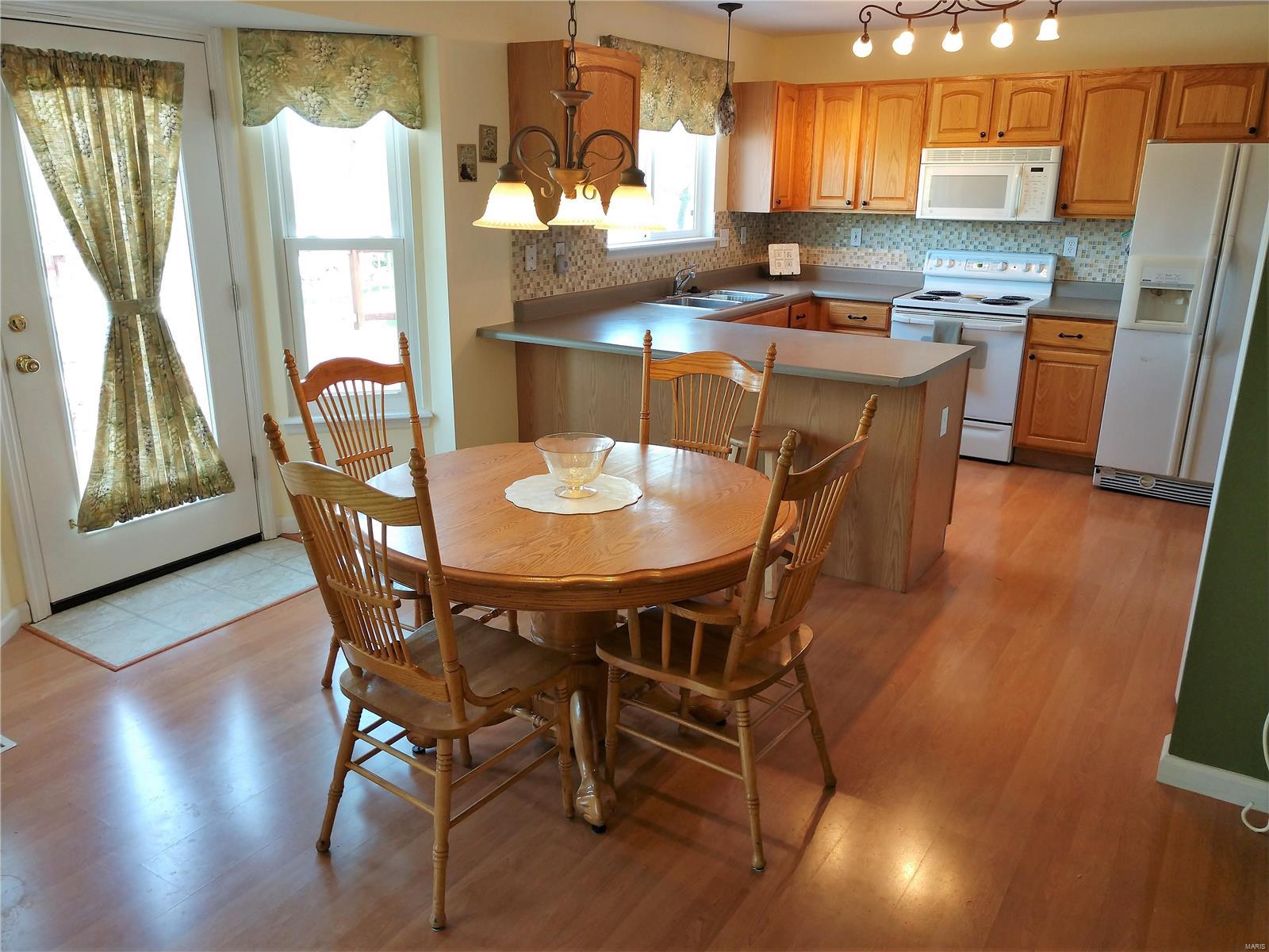 5th image of 14 Spring Time Ct, Saint Charles, MO 63303 | MLS# MIS18037561