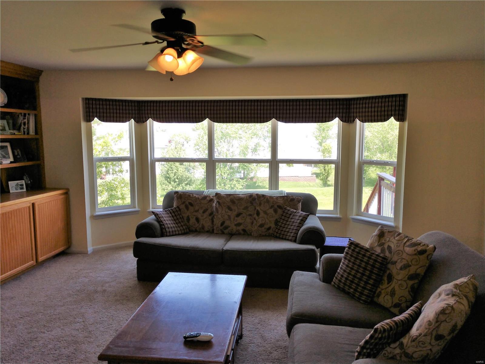 4th image of 14 Spring Time Ct, Saint Charles, MO 63303 | MLS# MIS18037561