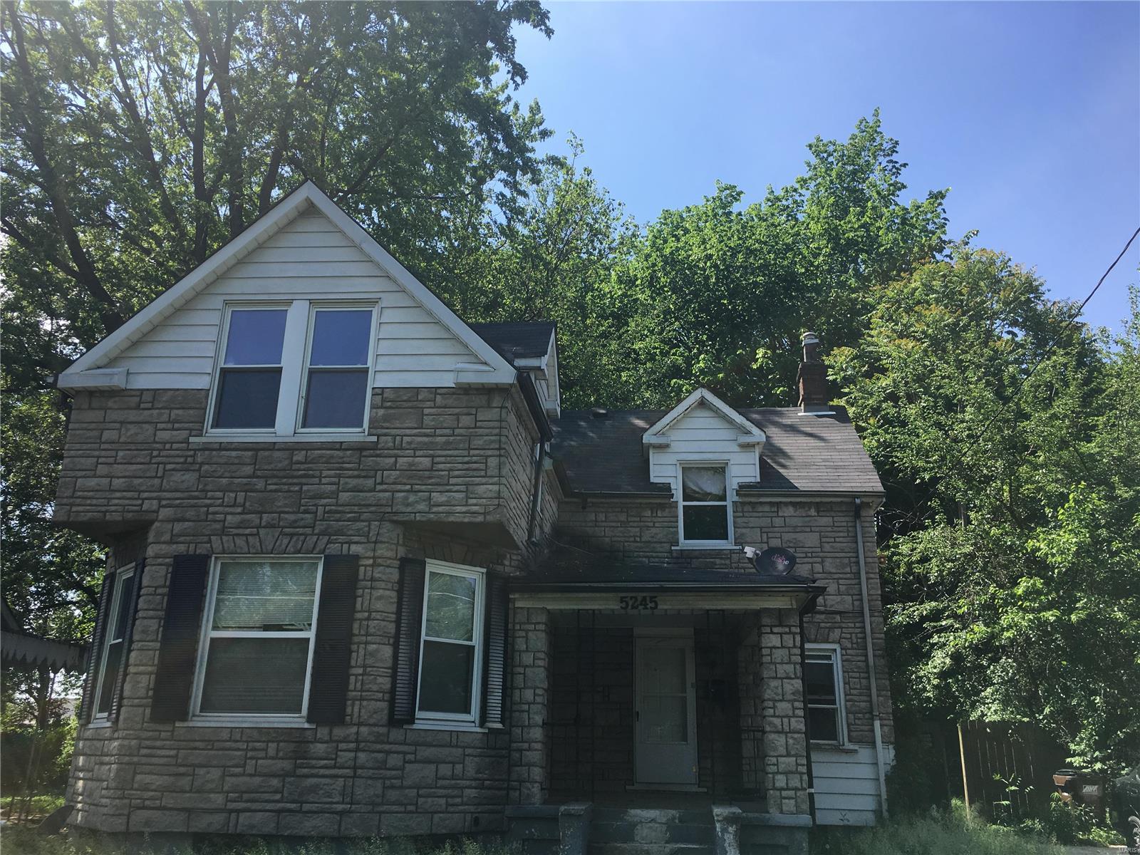 Homes for sale in Saint Louis, MO | 5245 Hamilton Ave, Saint Louis, MO 63136 | MLS# MIS18039674