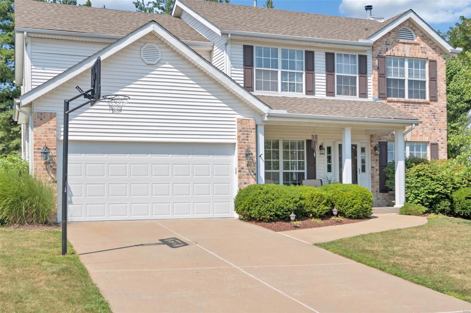 Homes for sale in Saint Charles, MO | 1317 Auburn Hills Dr, Saint Charles, MO 63304 | MLS# MIS18050221