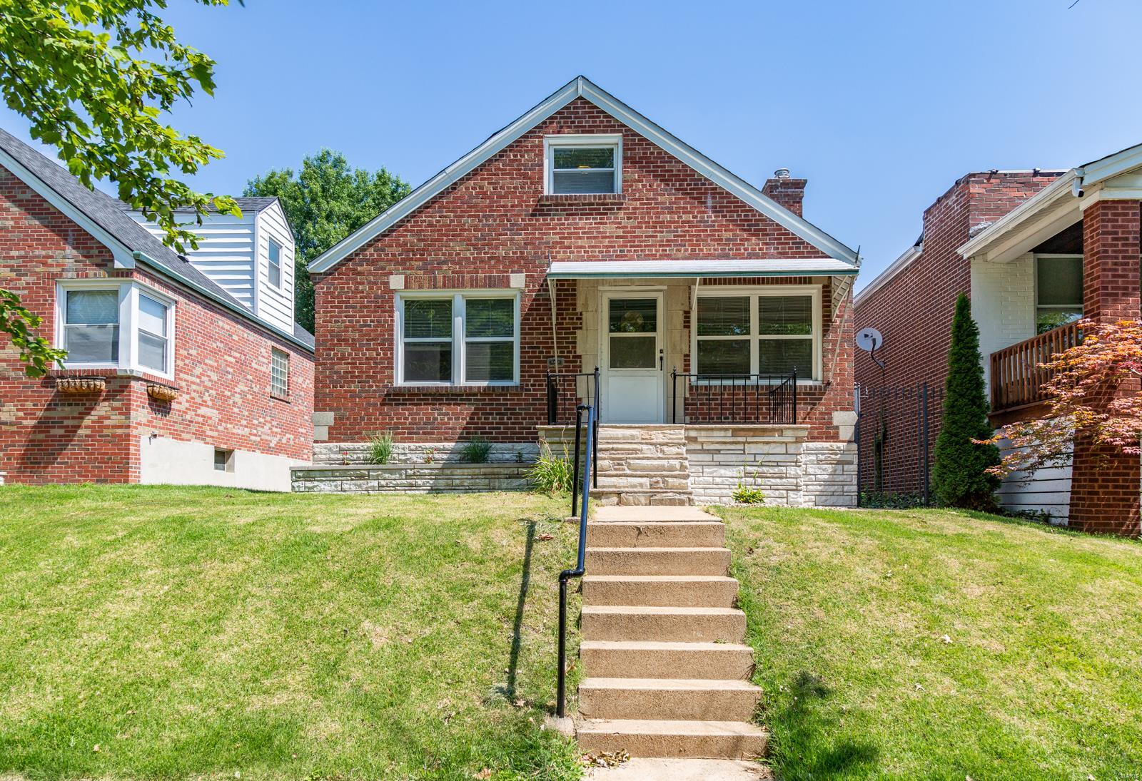 Homes for sale in Saint Louis, MO | 5363 Reber Pl, Saint Louis, MO 63139 | MLS# MIS18052473