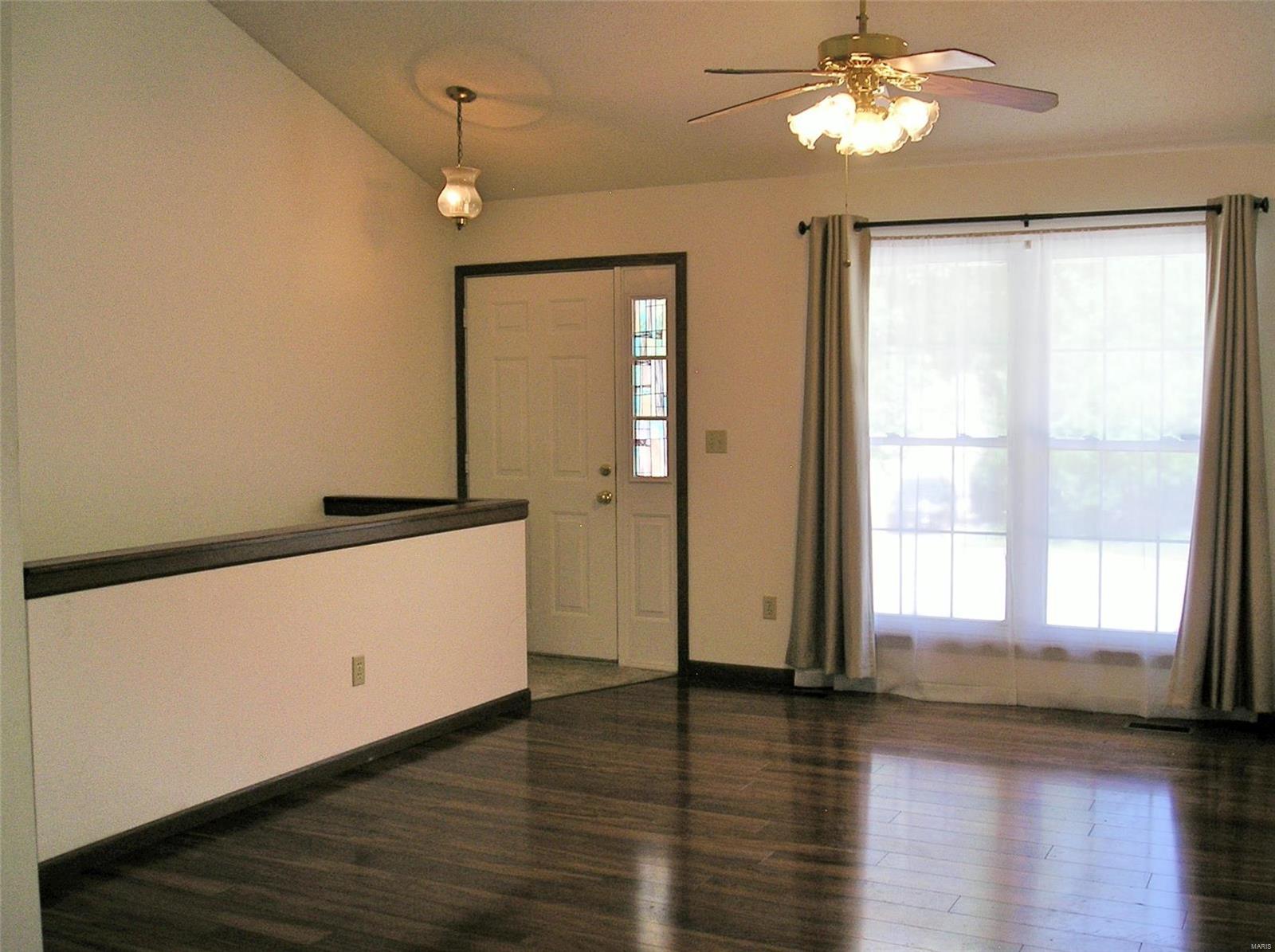 3rd image of 5 Abby Michelle Ct, Saint Peters, MO 63376 | MLS# MIS18059894