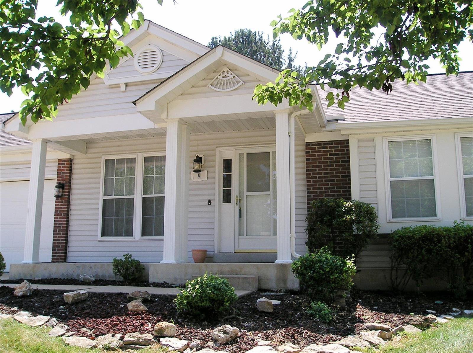 2nd image of 5 Abby Michelle Ct, Saint Peters, MO 63376 | MLS# MIS18059894