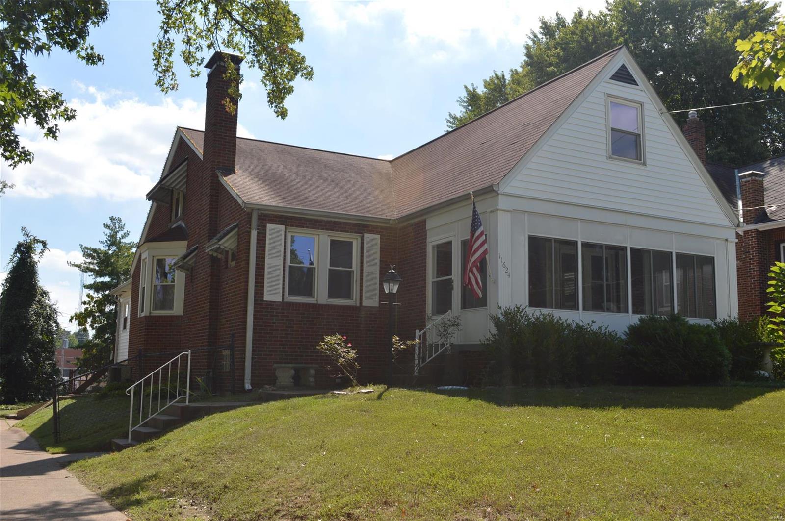 Homes for sale in Saint Louis, MO | 11624 Denny Rd, Saint Louis, MO 63126 | MLS# MIS18073466