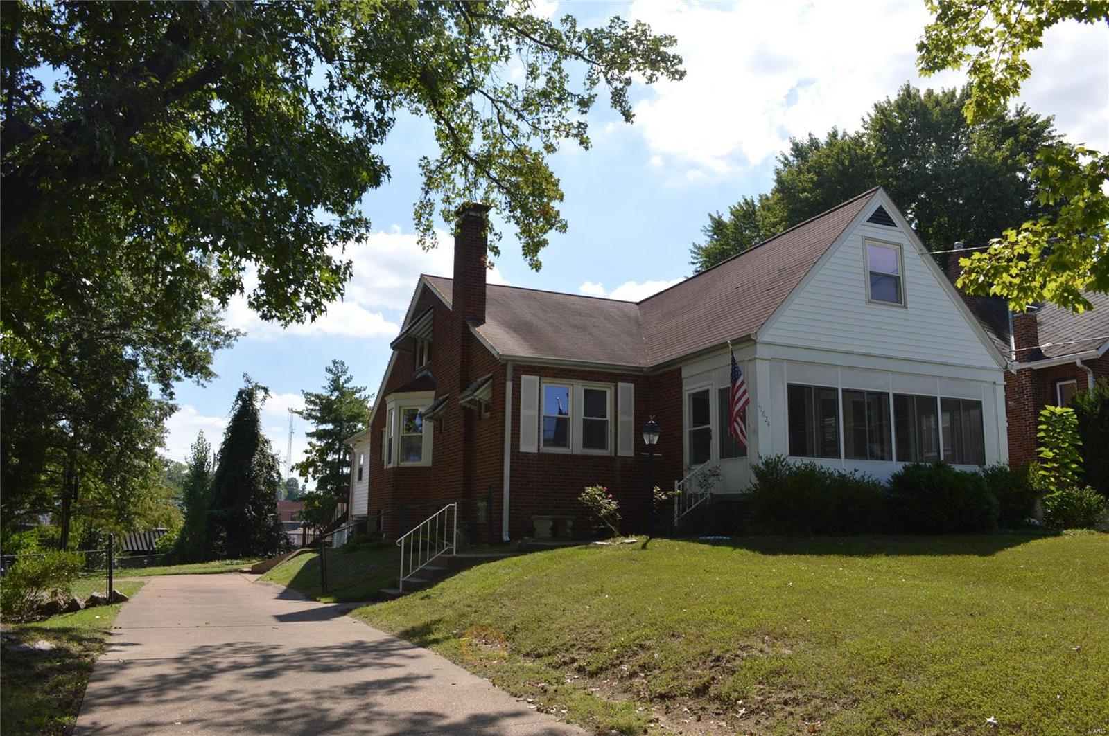 Homes for sale in Saint Louis, MO | 11624 Denny Rd, Saint Louis, MO 63126 | MLS# MIS18073466