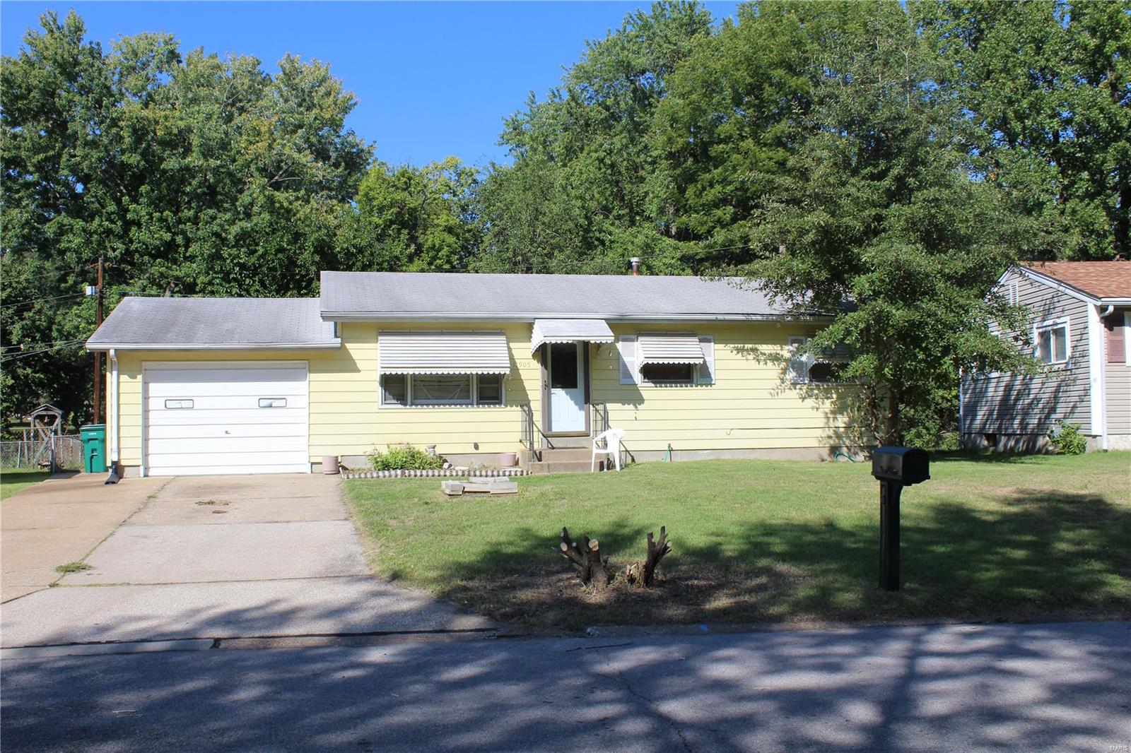 Homes for sale in Saint Louis, MO | 11905 Homestead Ave, Saint Louis, MO 63138 | MLS# MIS18076001