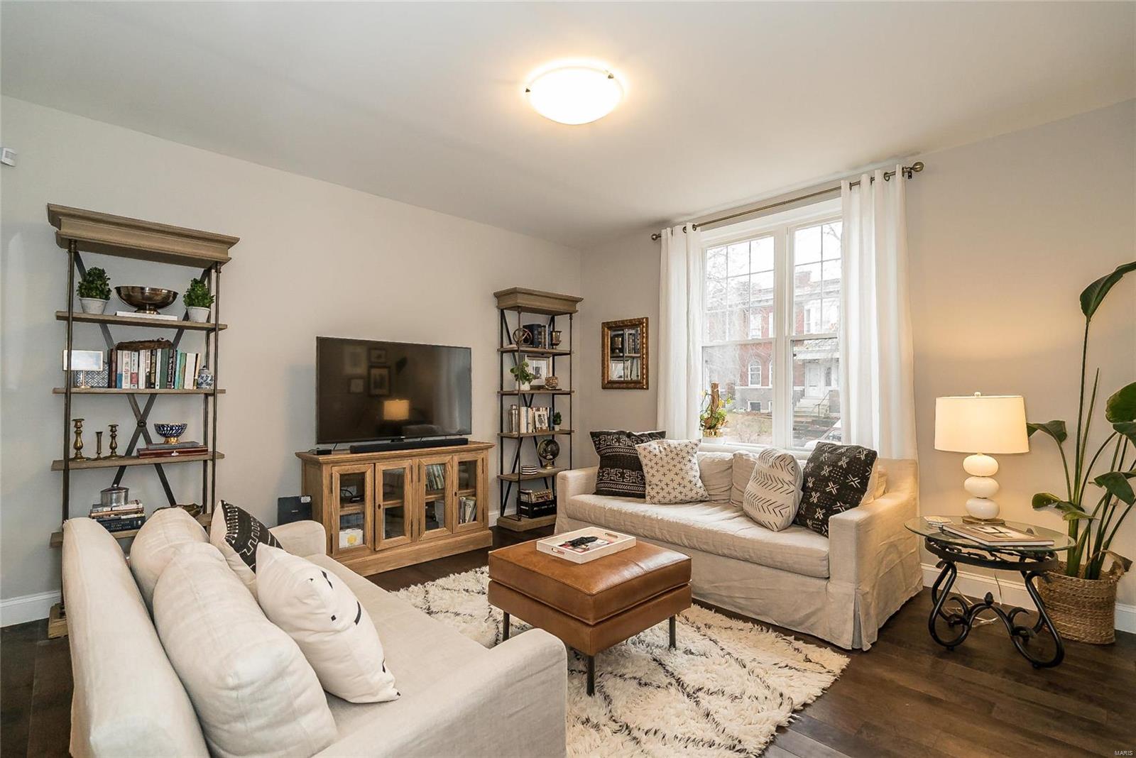 Homes for sale in Saint Louis, MO | 3865 Connecticut St, Saint Louis, MO 63116 | MLS# MIS19008459