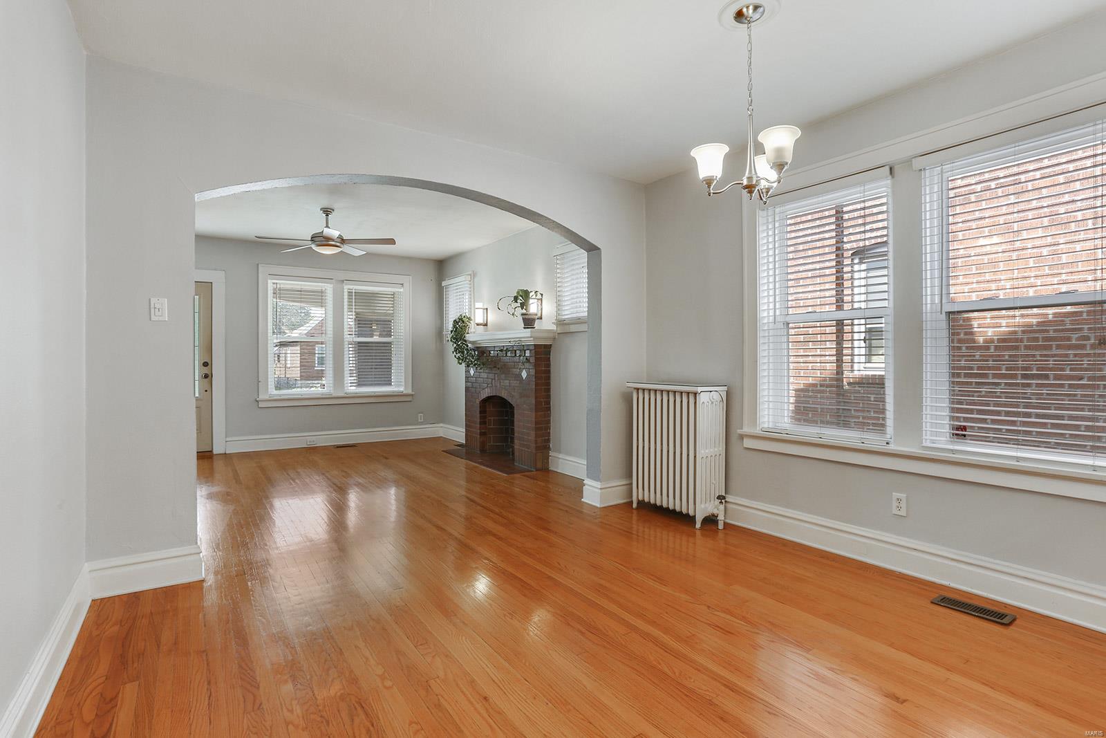 Homes for sale in Saint Louis, MO | 5705 Lisette Ave, Saint Louis, MO 63109 | MLS# MIS19036628