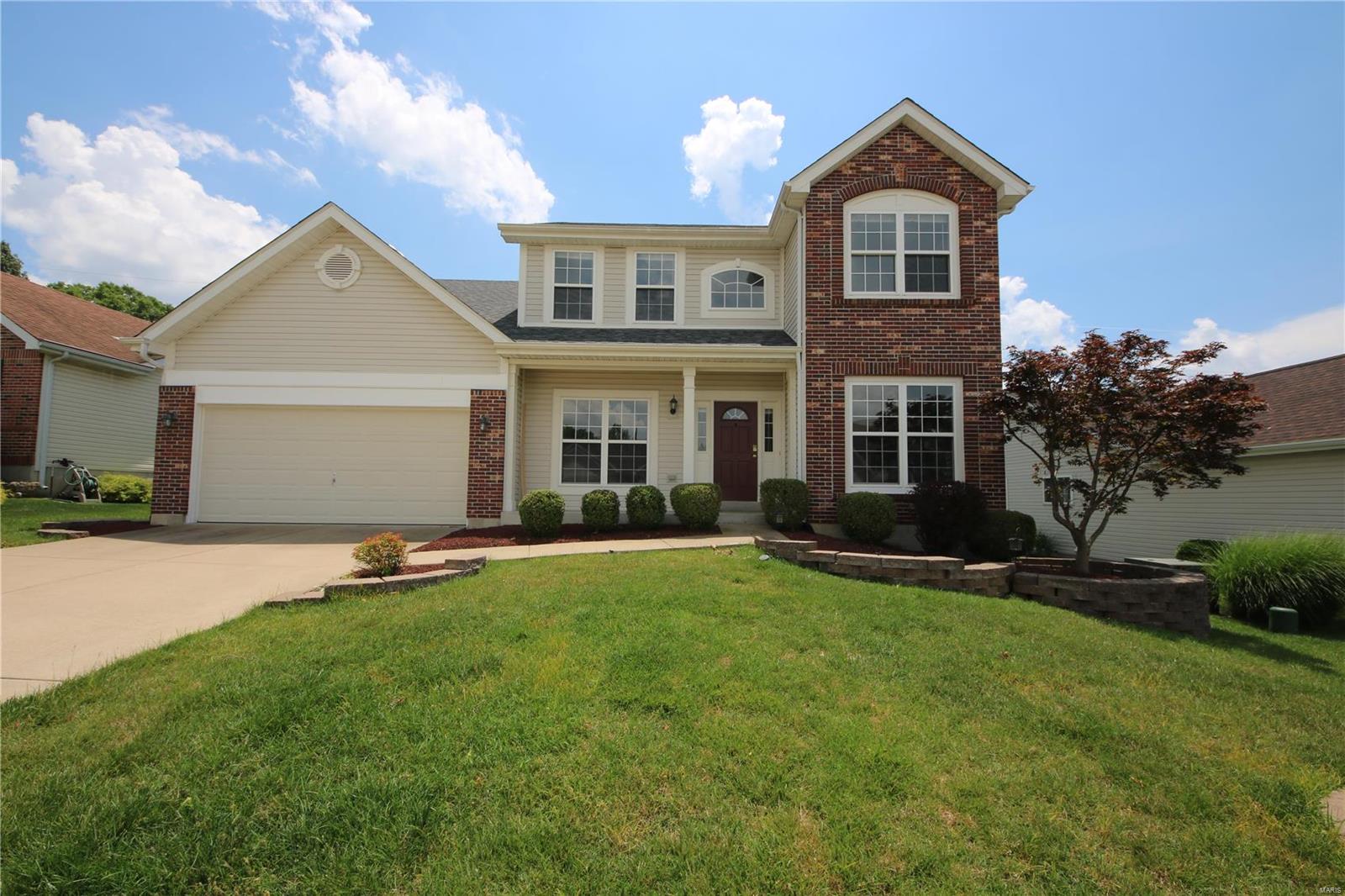 1st image of 1126 Manor Cove Dr, Saint Charles, MO 63304 | MLS# MIS19048093