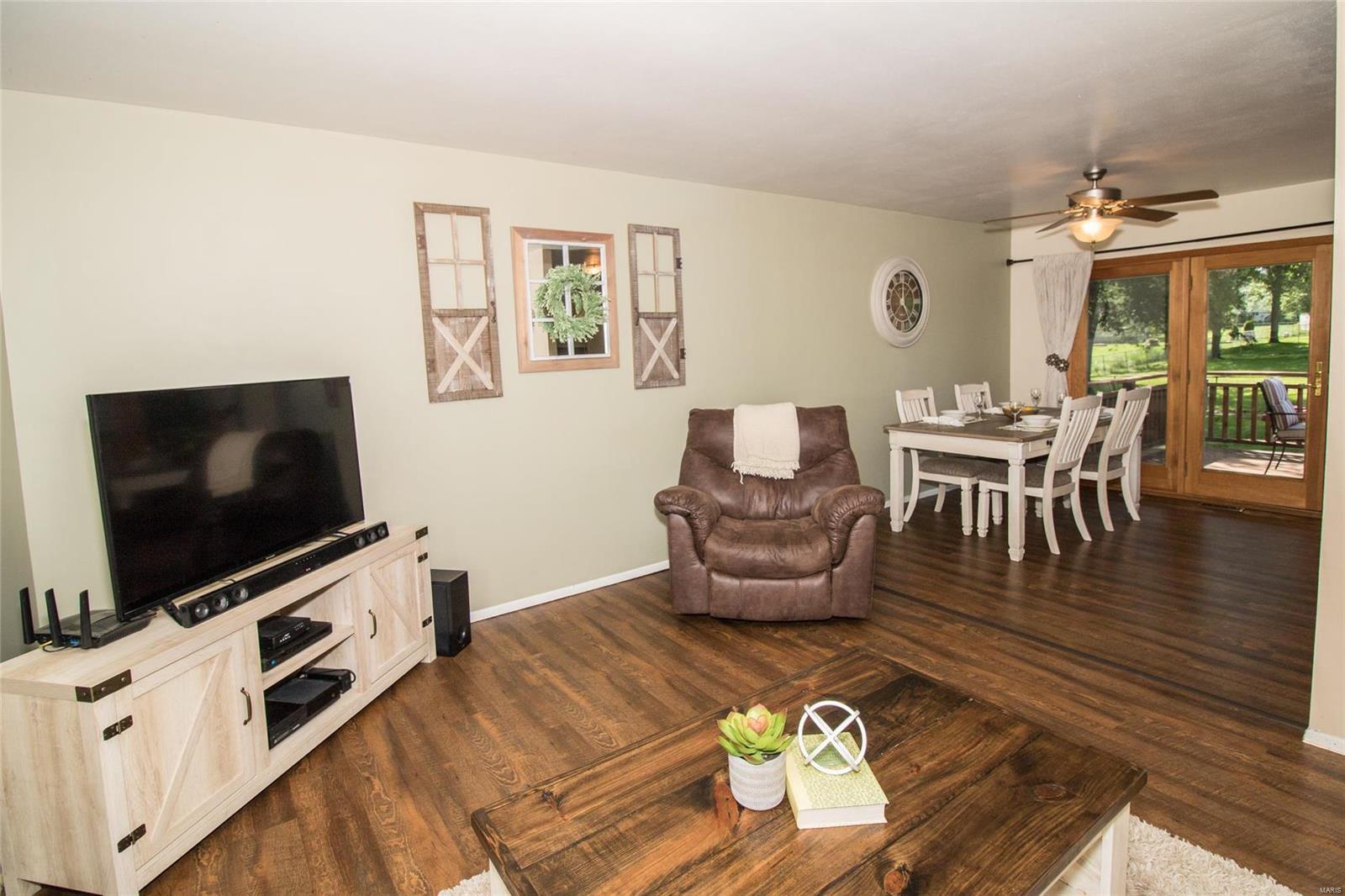 5th image of 27 Glenna Dr, Saint Peters, MO 63376 | MLS# MIS19048205