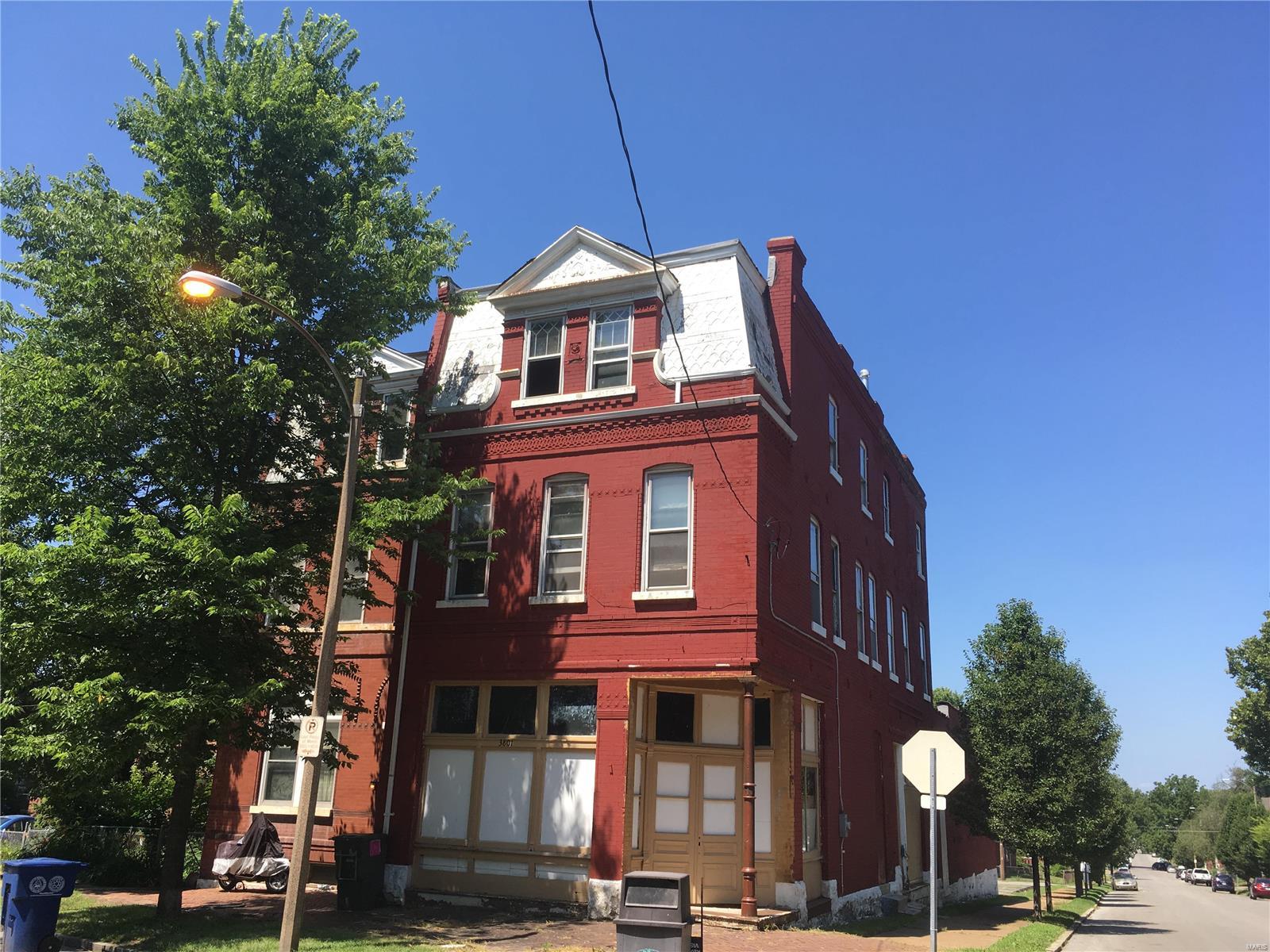 2nd image of 3801 Marine Ave, Saint Louis, MO 63118 | MLS# MIS19052687