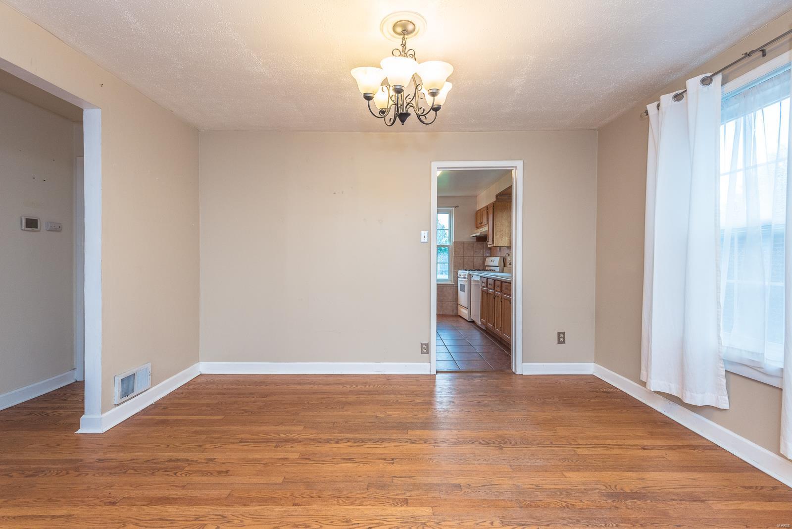 Homes for sale in Saint Louis, MO | 331 Geneva Dr, Saint Louis, MO 63125 | MLS# MIS19054027