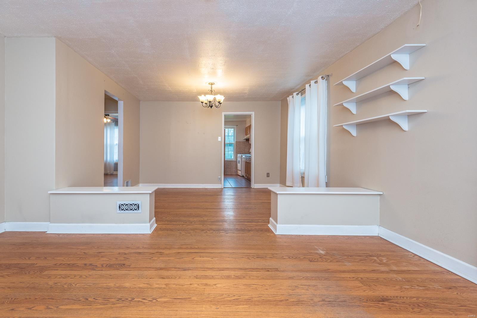 Homes for sale in Saint Louis, MO | 331 Geneva Dr, Saint Louis, MO 63125 | MLS# MIS19054027