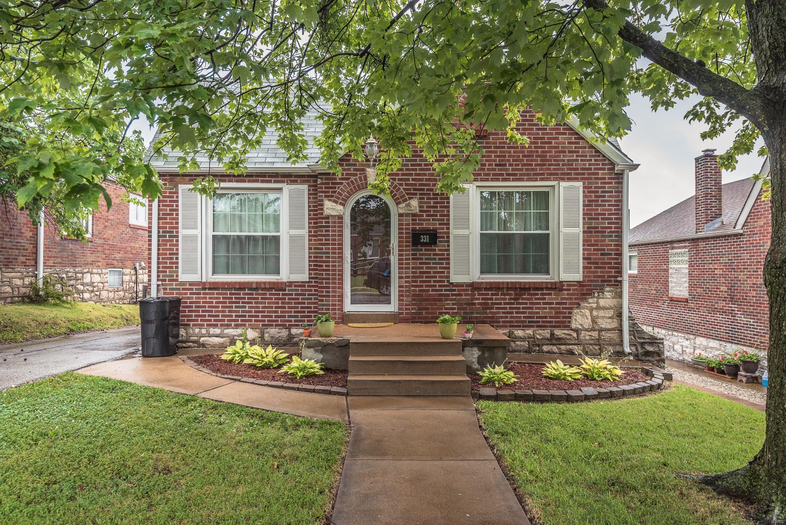 Homes for sale in Saint Louis, MO | 331 Geneva Dr, Saint Louis, MO 63125 | MLS# MIS19054027