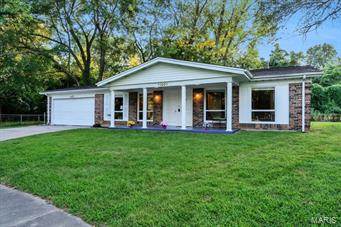 Homes for sale in Saint Louis, MO | 11901 Rosevalley Ln, Saint Louis, MO 63138 | MLS# MIS19059235