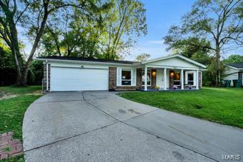 Homes for sale in Saint Louis, MO | 11901 Rosevalley Ln, Saint Louis, MO 63138 | MLS# MIS19059235