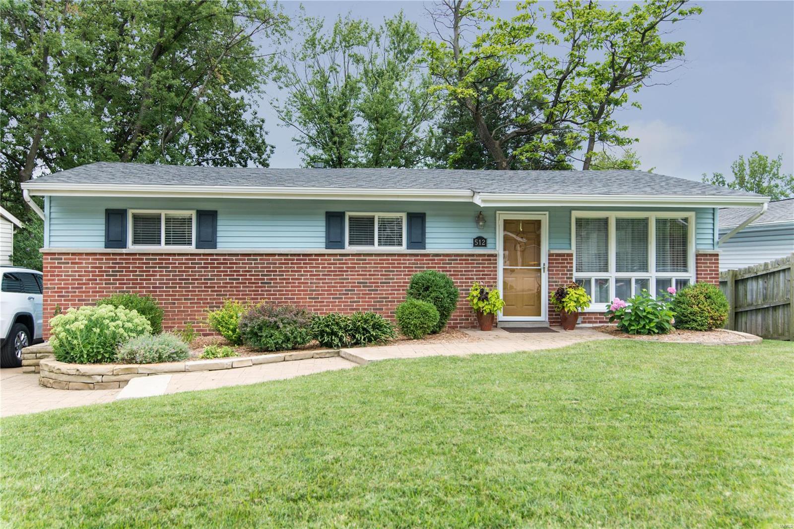 Homes for sale in Saint Louis, MO | 512 Acorn Dr, Saint Louis, MO 63126 | MLS# MIS19061775