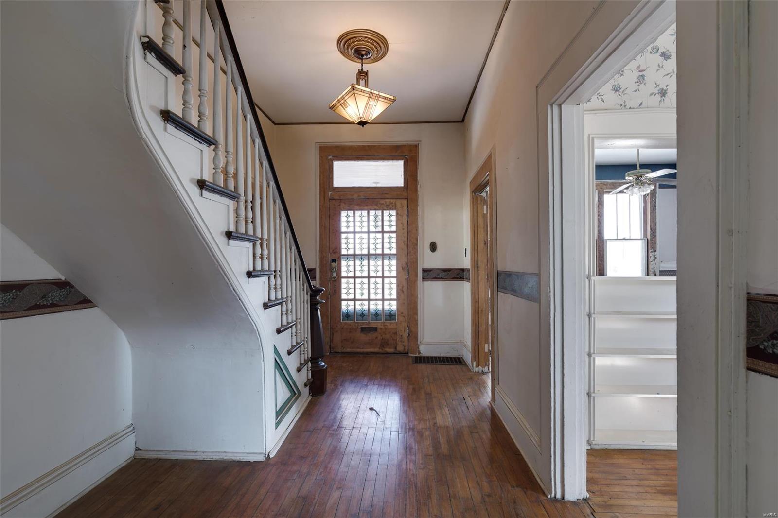 Homes for sale in Saint Louis, MO | 11 Miller Pl, Saint Louis, MO 63135 | MLS# MIS19083893