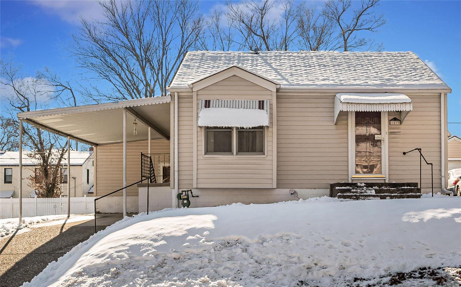 Homes for sale in Saint Charles, MO | 1033 Perry St, Saint Charles, MO 63301 | MLS# MIS19089873