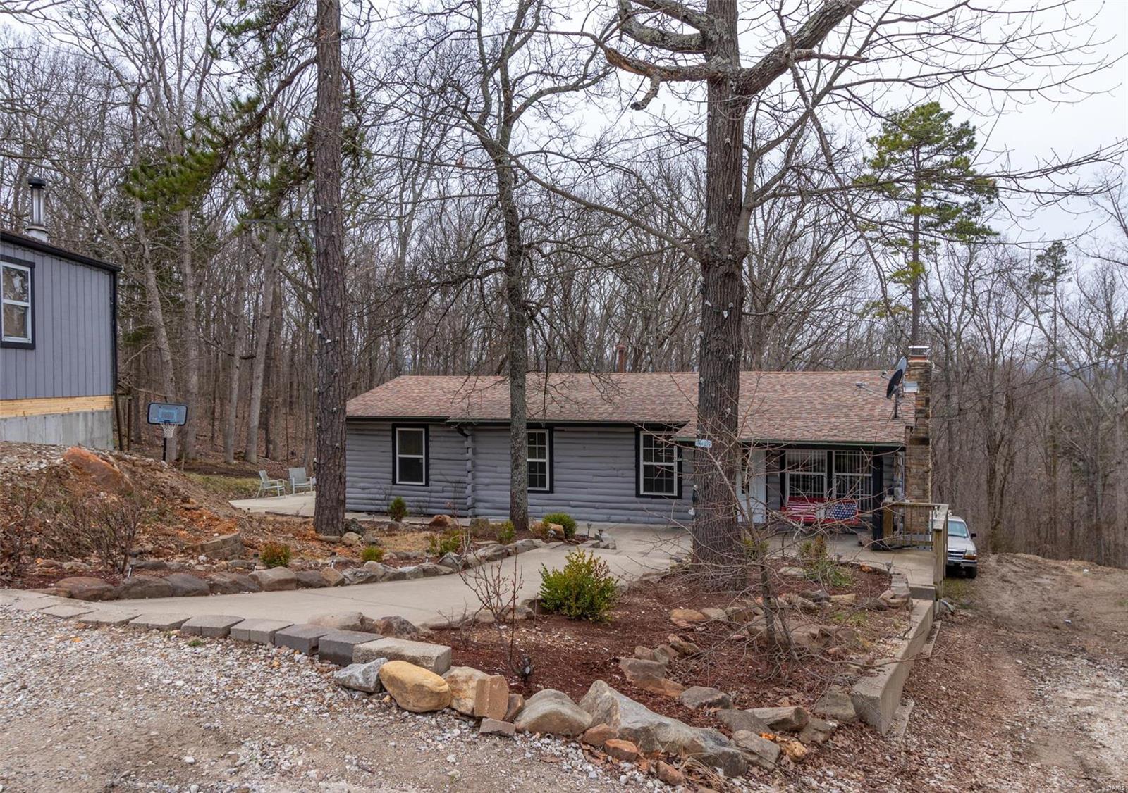 Homes for sale in Sainte Genevieve, MO | 13235 Lakeview Dr, Sainte Genevieve, MO 63670 | MLS# MIS20013499